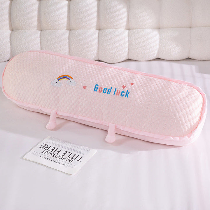 Ergonomic cuddle pillow with Kalsten motif