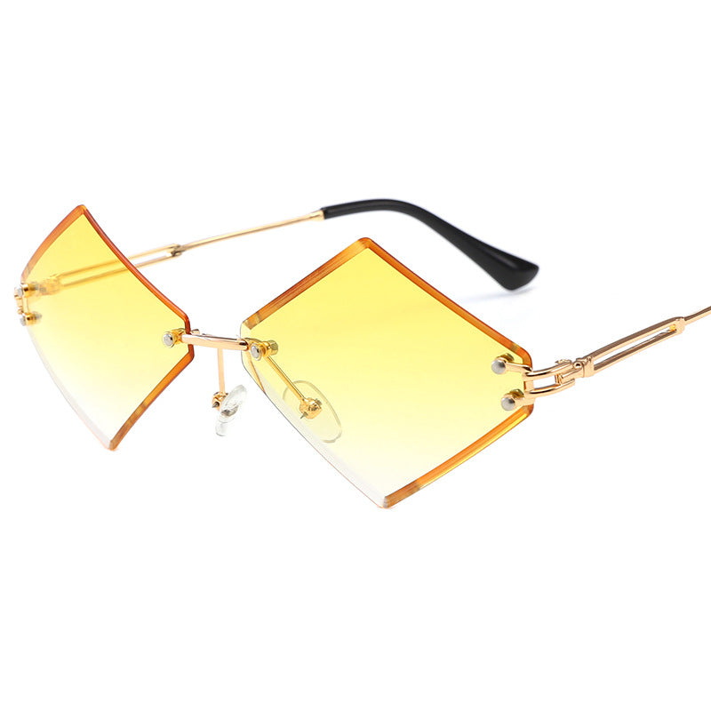 Ladies fashionable geometric sunglasses with mirrored lenses Kalsten
