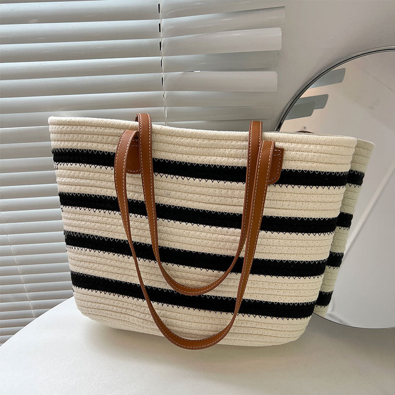 Stylish straw bag with contrasting stripes Kalsten