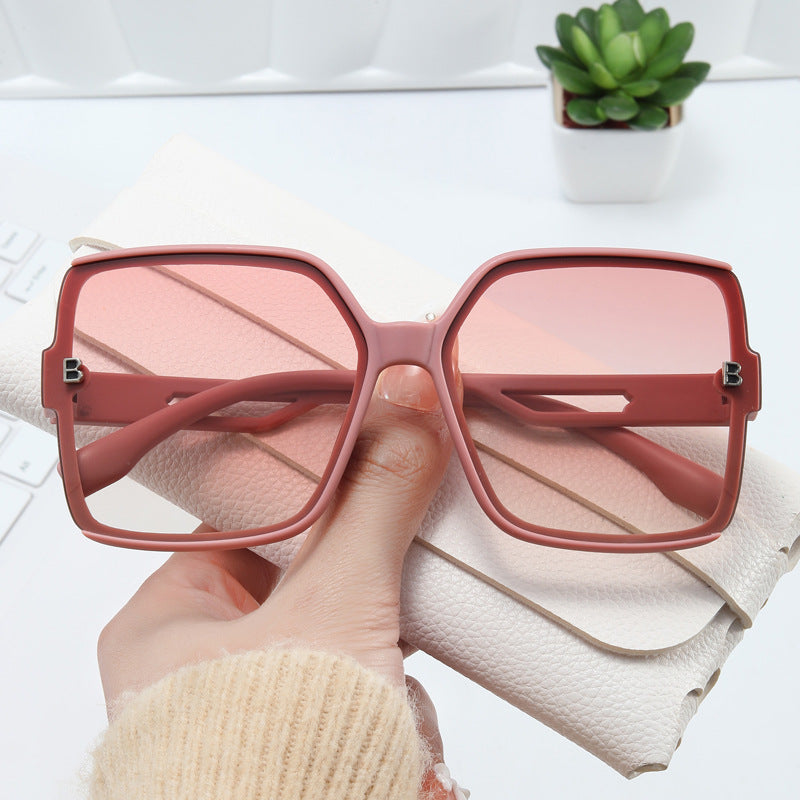Women's fashionable oversized sunglasses with extravagant accents Kalsten
