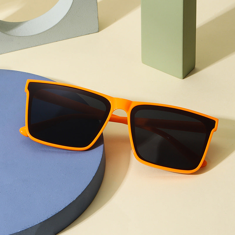 Women's stylish sunglasses made of robust, UV-protected plastic Kalsten