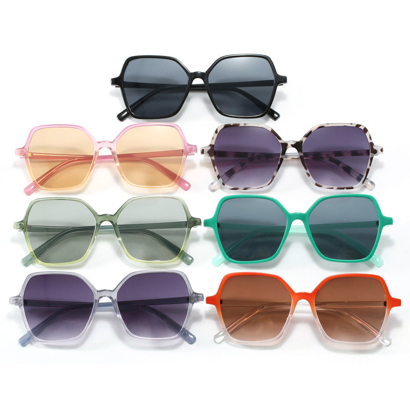Women's oversized sunglasses in fascinating design Kalsten