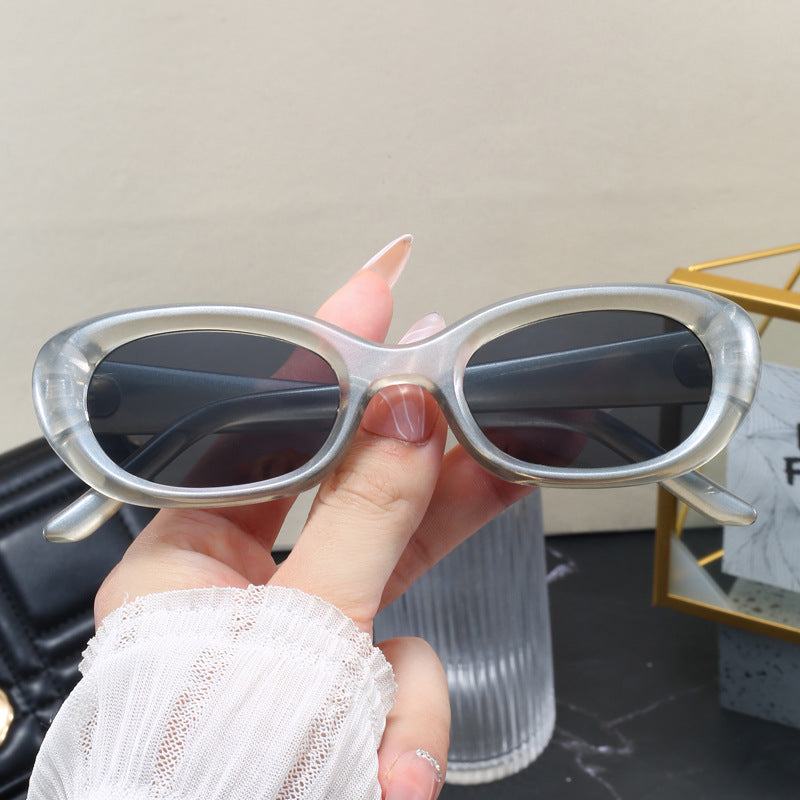 Women's fashionable sunglasses with oval design and UV protection Kalsten