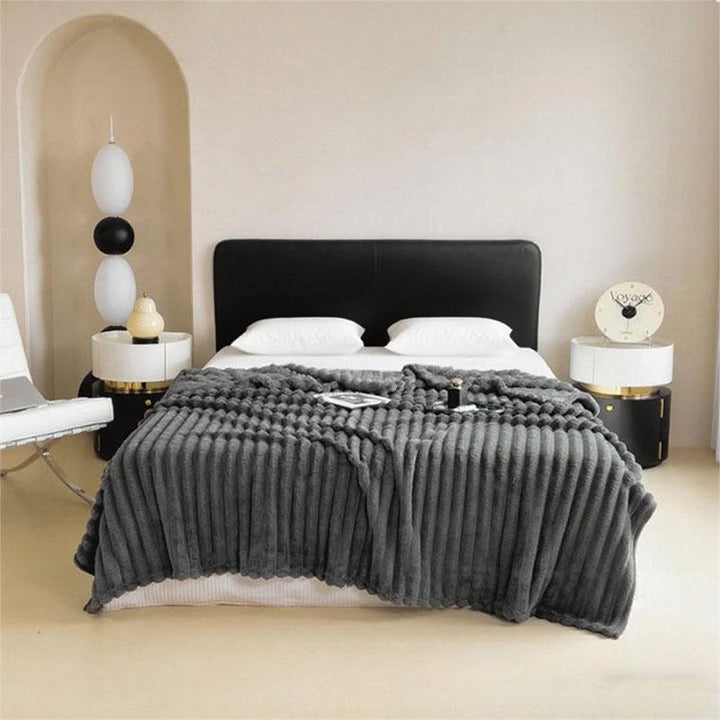 Women Plush Bedspread with Textured Design Kalsten