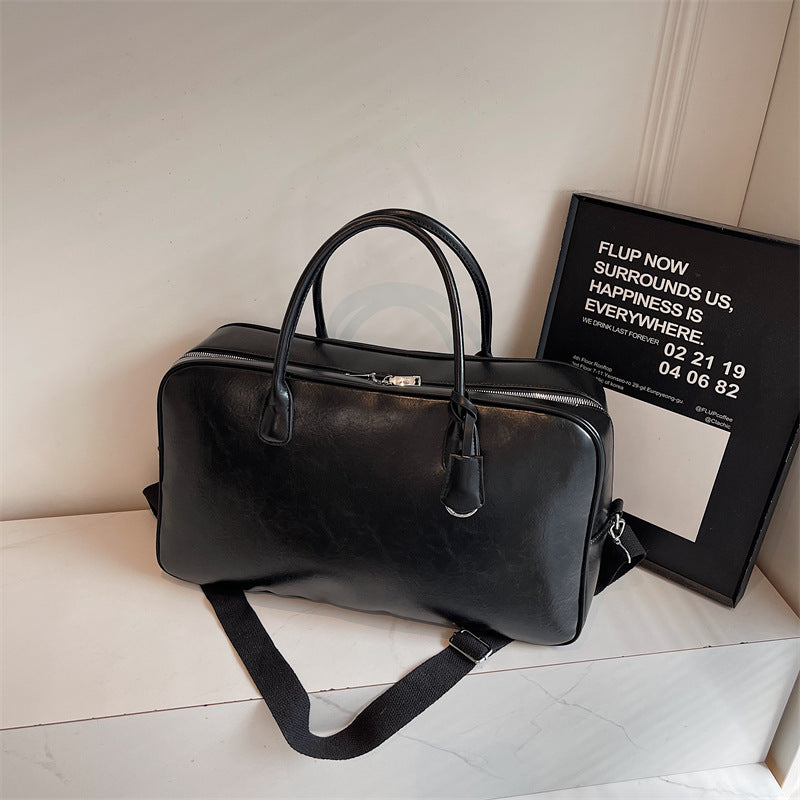 Elegant and Spacious Travel Bag Made of Faux Leather Kalsten