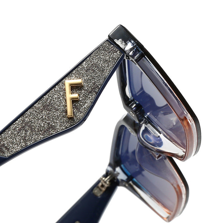 Women's square sunglasses with matte frame and fashionable accents Kalsten