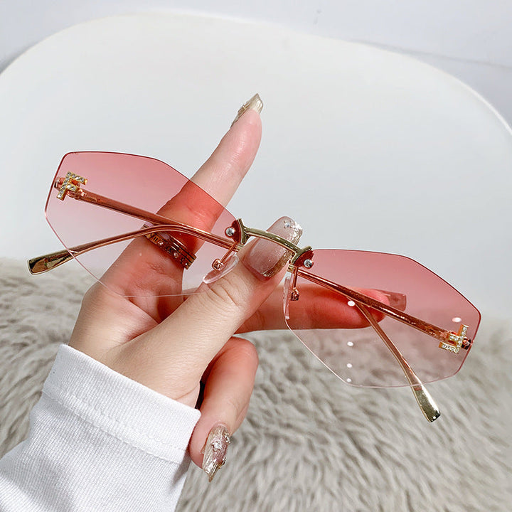 Women's designer sunglasses with innovative hexagonal frame Kalsten