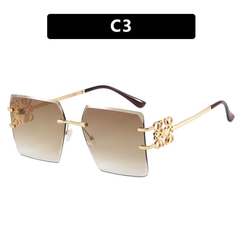 Women's fashionable sunglasses with exceptional design and golden accents Kalsten