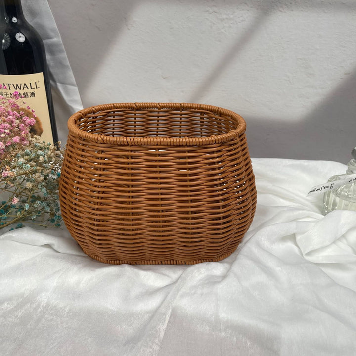 Women's stylish rattan container with pearl handle Kalsten