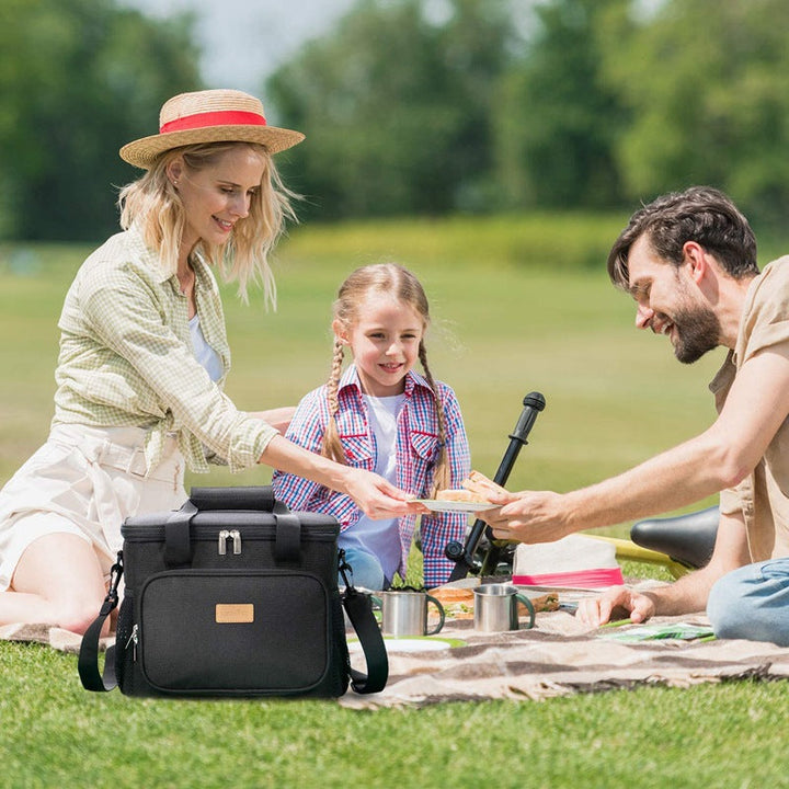Cooler bag with insulating interior and practical carrying options Kalsten