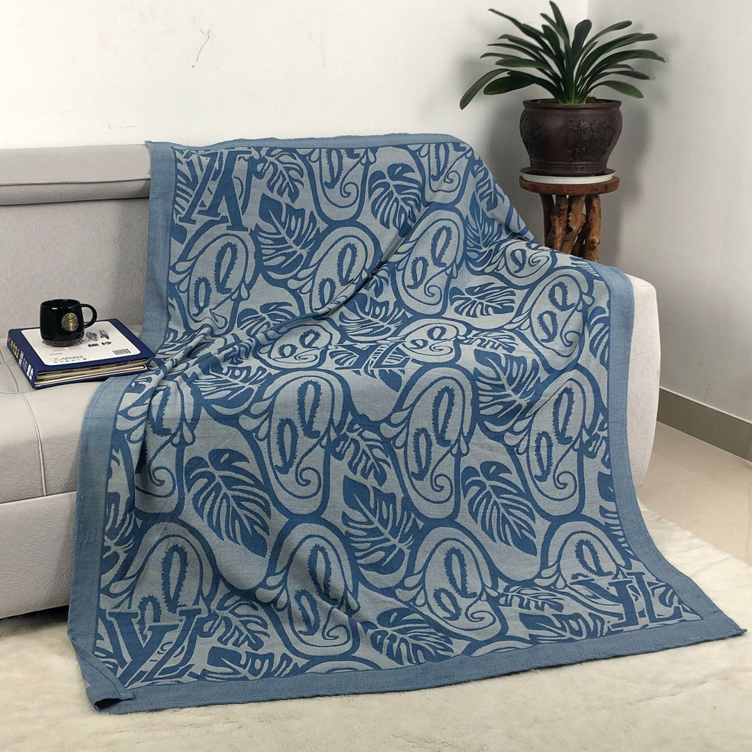 Cozy Decorative Blanket Kalsten
