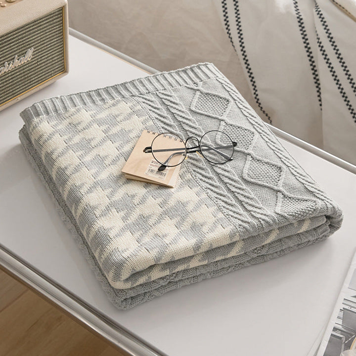 Women’s Knit Snuggle Blanket Kalsten