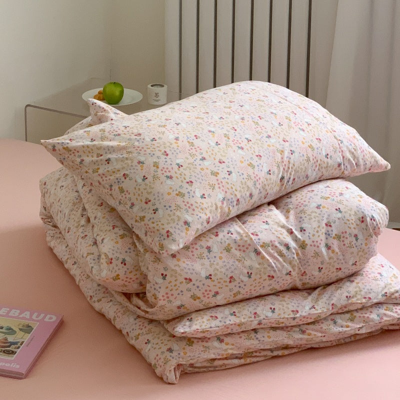 Unisex cotton pillowcase with cheerful bear design Kalsten