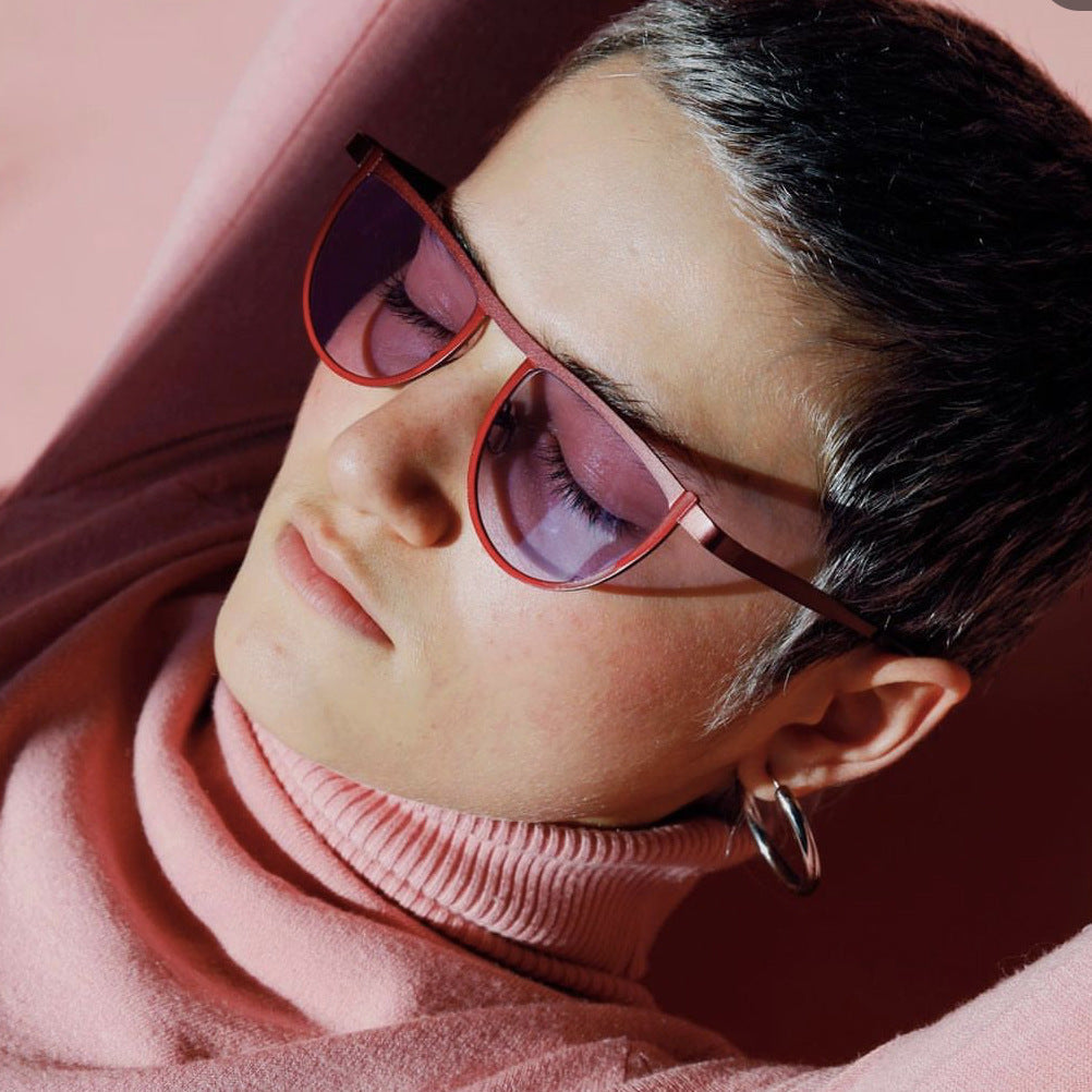 Women's elegant sunglasses with modern design and UV protection Kalsten