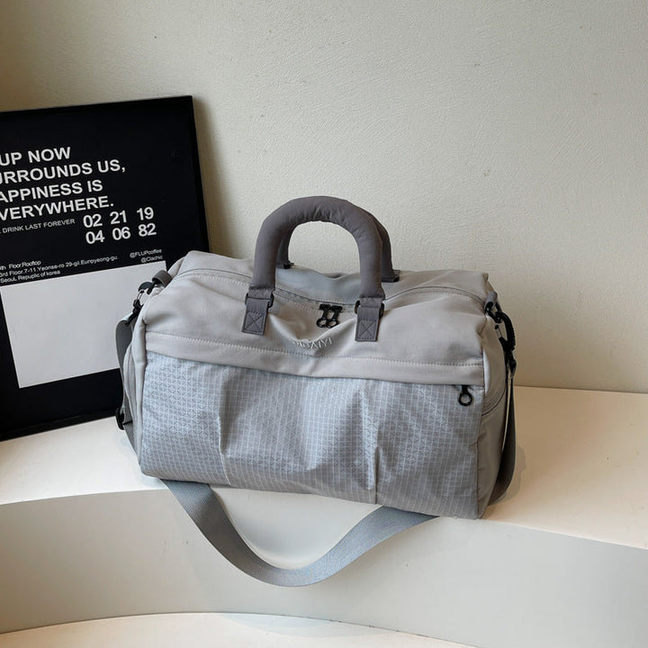 Women's spacious sport and travel bag Kalsten