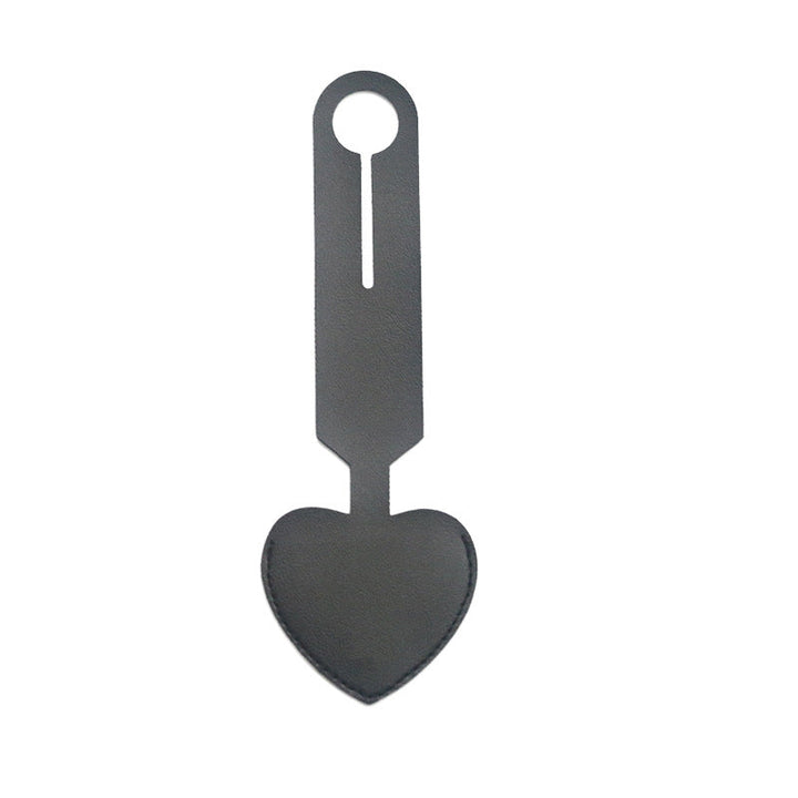 heart-shaped leather luggage tag with adjustable loop Kalsten
