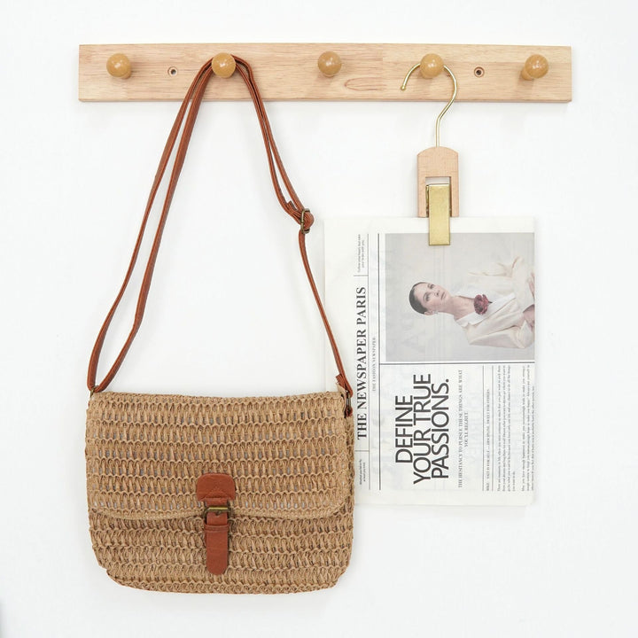 Shoulder bag made of woven natural material with adjustable leather shoulder strap Kalsten