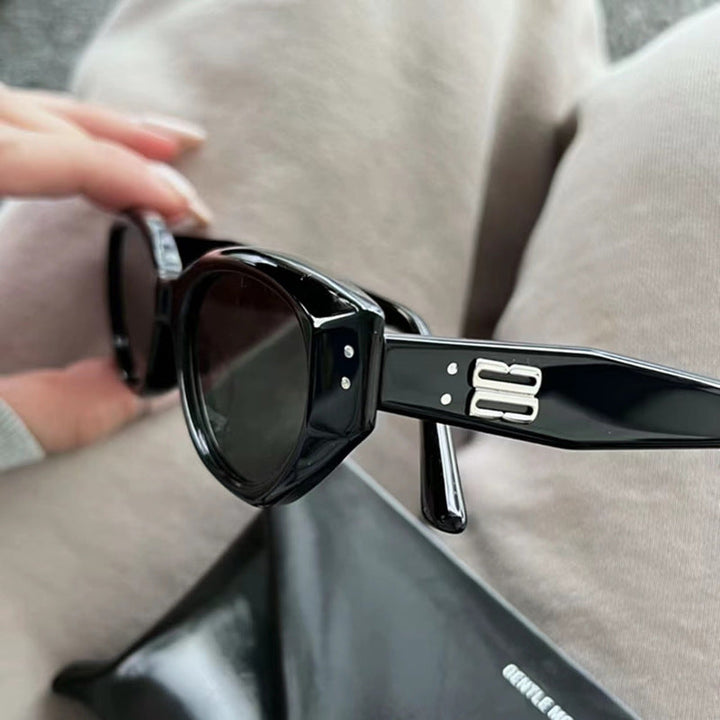 Women Cat-Eye Sunglasses in Modern Design Kalsten