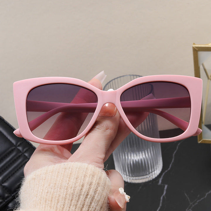 Women's Fashion Cat-Eye Sunglasses with Modern Design Kalsten