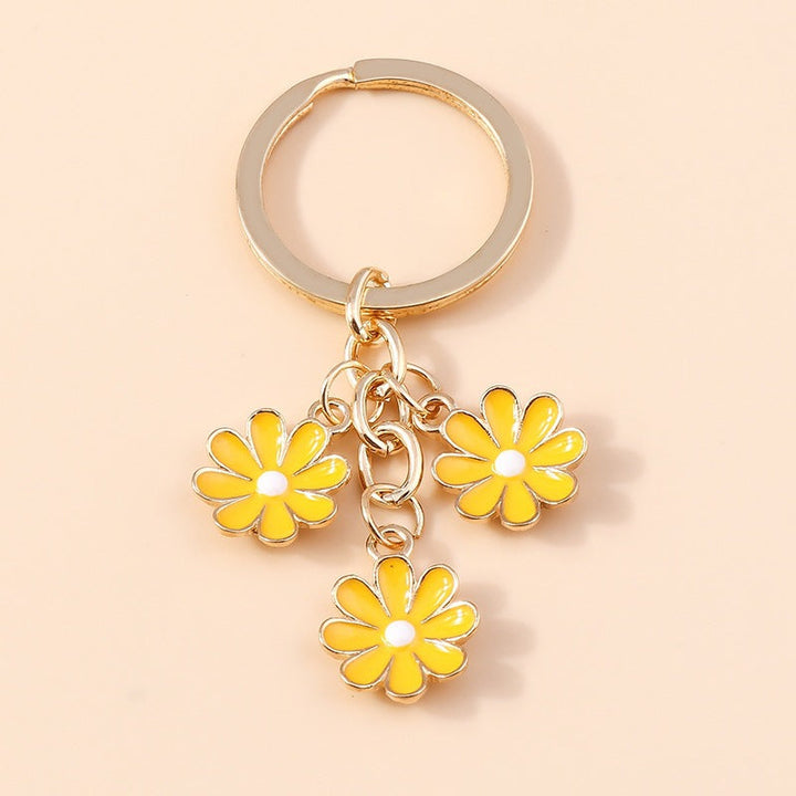 Keychain with Three Playful Daisies Kalsten