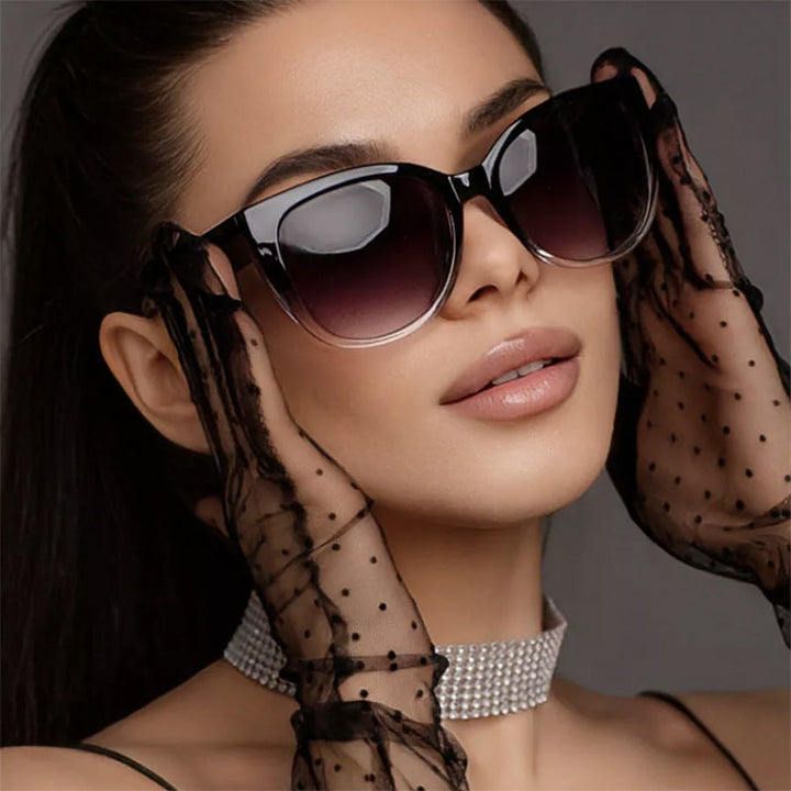 Ladies extravagant sunglasses with fashionable cat-eye design Kalsten