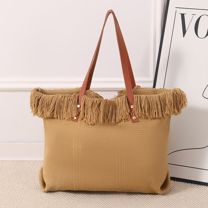 Beach bag with eye-catching fringe edge Kalsten