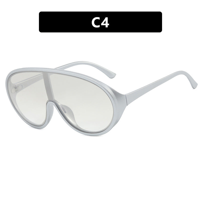 Women's futuristic sunglasses with large lenses and ergonomic frame Kalsten