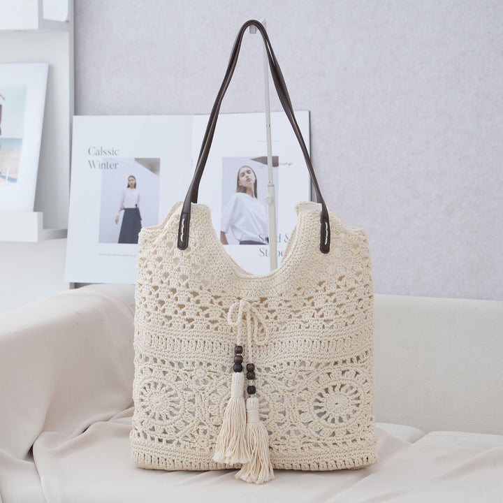 Trendy Shoulder Bag with Natural Weave and Leather Accents Kalsten