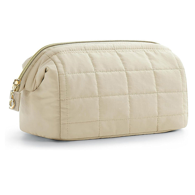 Cosmetic bag with matte finish and zipper Kalsten