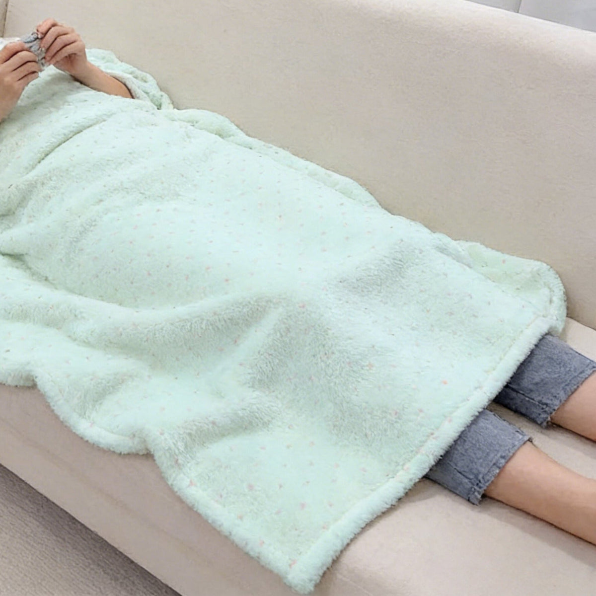 Soft Fuzzy Throw Blanket