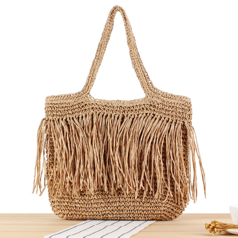 Fashionable macrame bag with fringes Kalsten