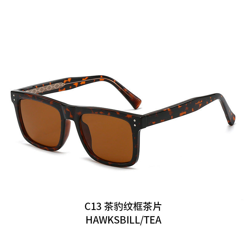 Women's sunglasses in a modern and sturdy design Kalsten