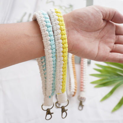 Macramé Keychain Holder Acalora