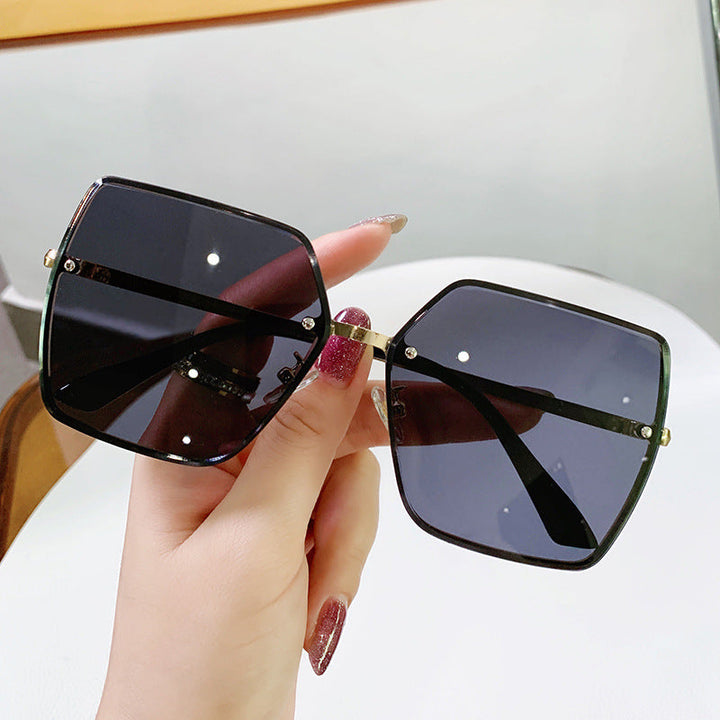 Ladies fashionable square sunglasses with polarized lenses Kalsten