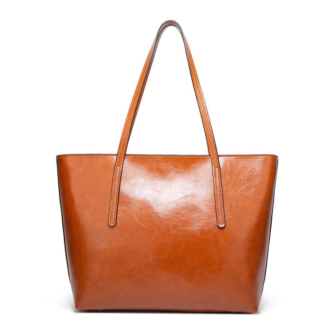 Elegant Handbag Made of High-Quality Leather Kalsten