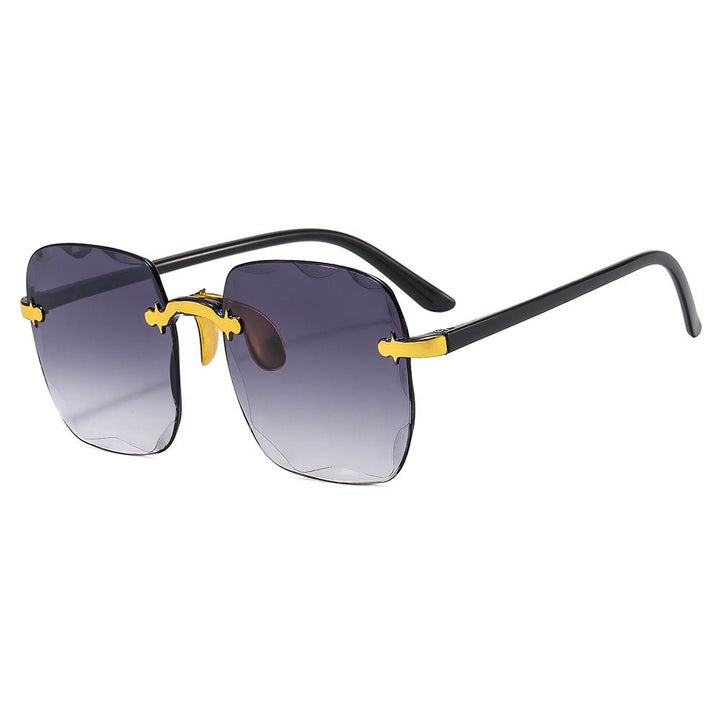 Ladies oversized sunglasses with unique design elements Kalsten