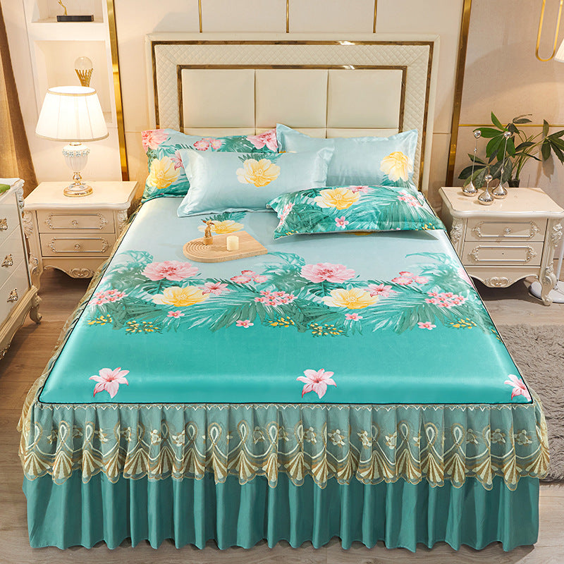 Ladies daybed cover with playful bear motif Kalsten