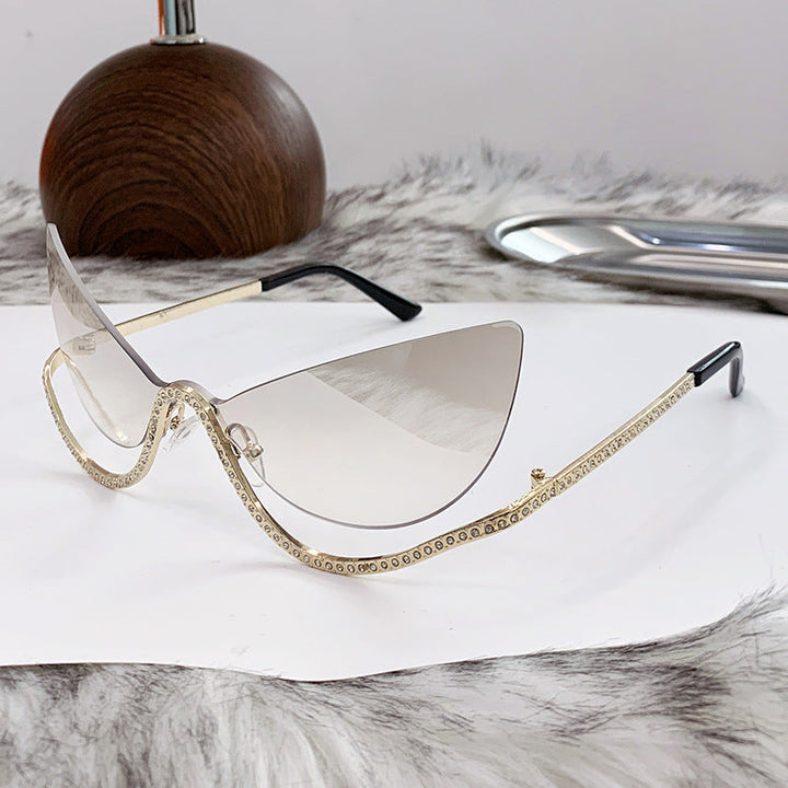 Women's extravagantly shaped Cat-Eye sunglasses with sparkling appliqués Kalsten