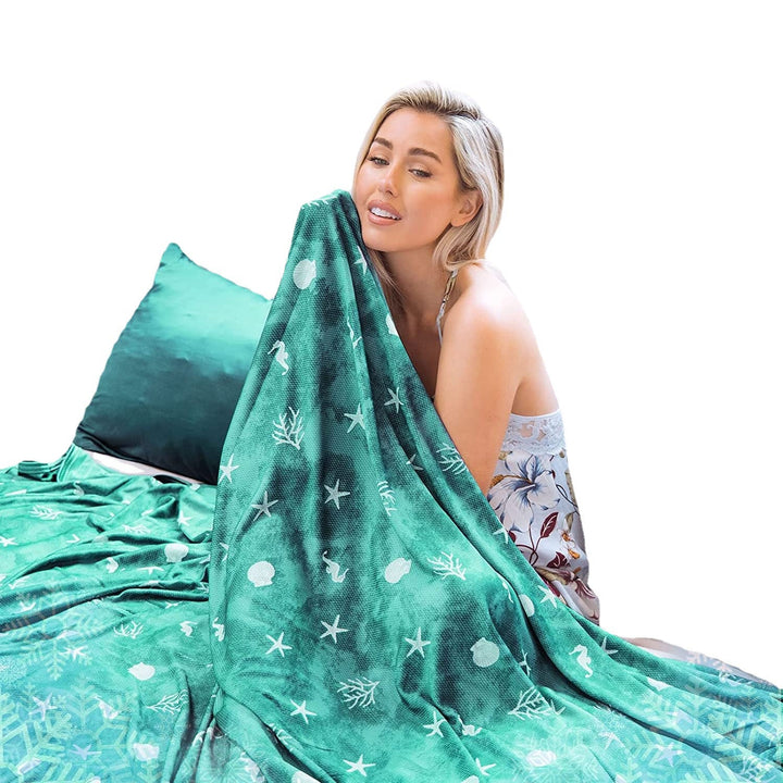 Women’s Fleece Blanket with Maritime Pattern Kalsten