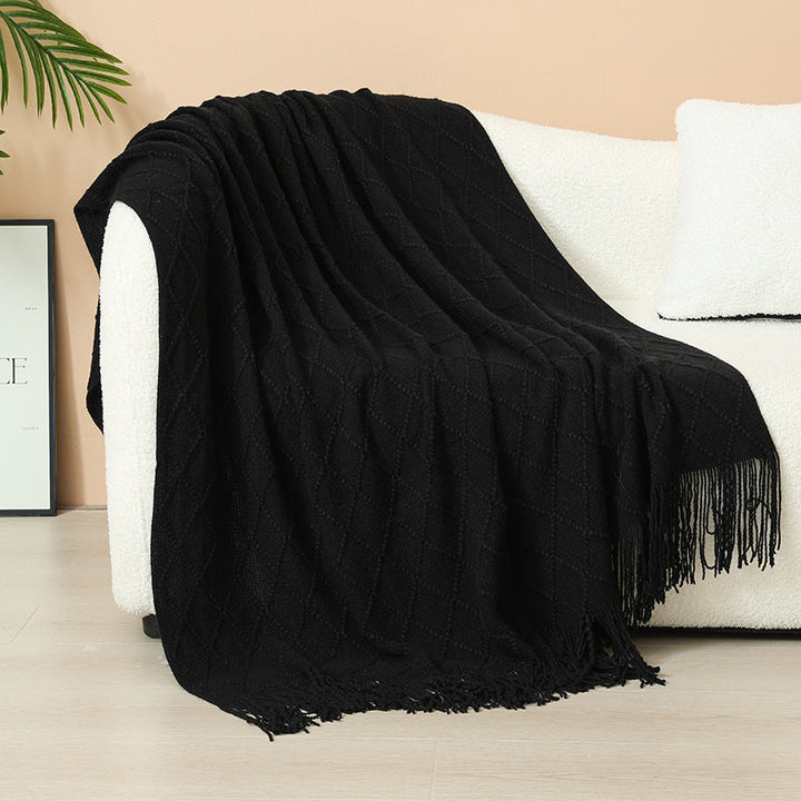 Women Elegant and stylish living and cuddly blanket with fringes Kalsten