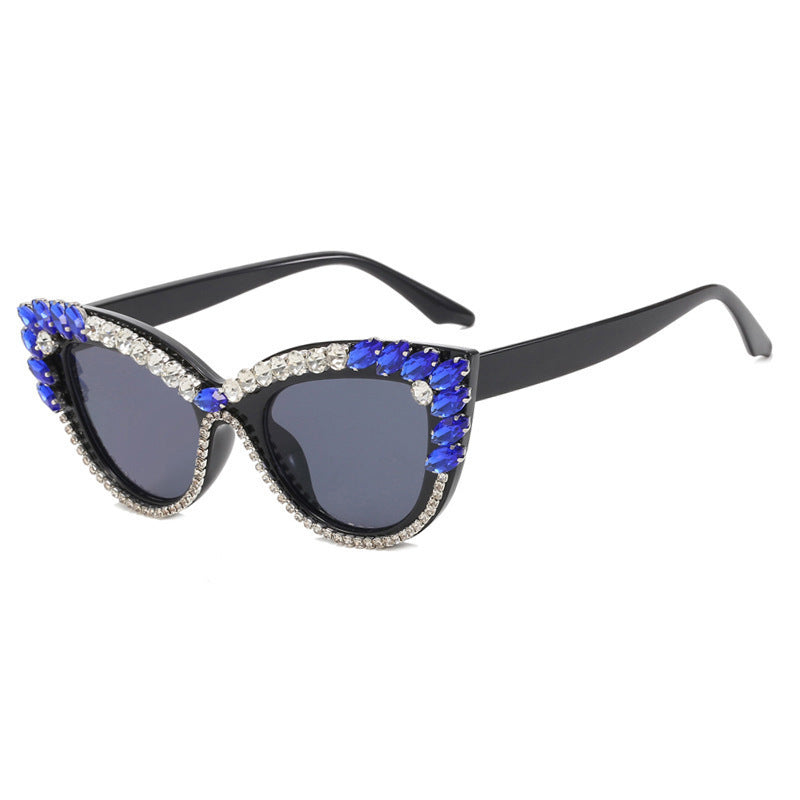 Ladies Glamorous Cat-Eye Sunglasses with Extravagant Crystal Decoration Kalsten