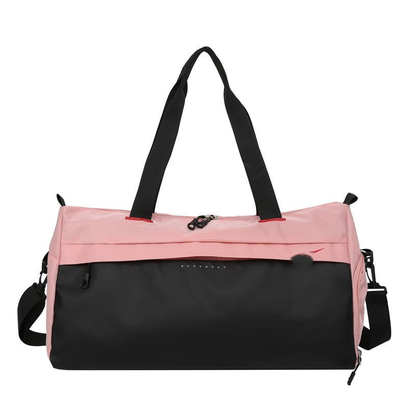 Spacious travel bag with removable shoulder strap Kalsten