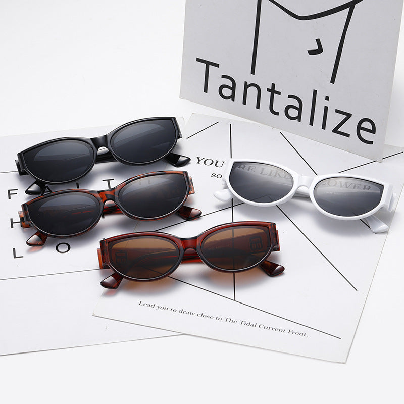 Women's trendy Cat-Eye sunglasses with luxurious design Kalsten