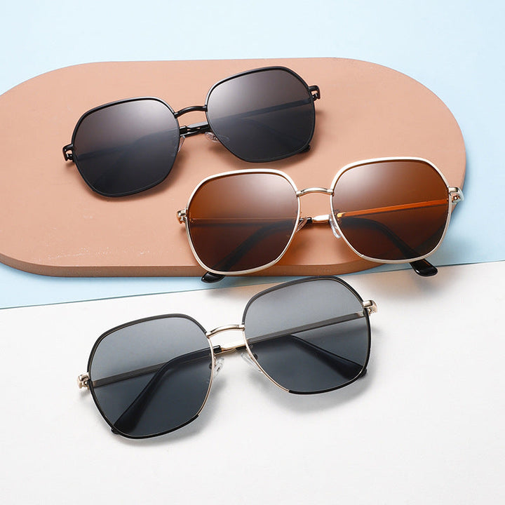 Women Elegant oversized Sunglasses with high-quality metal frame and UV protection Kalsten