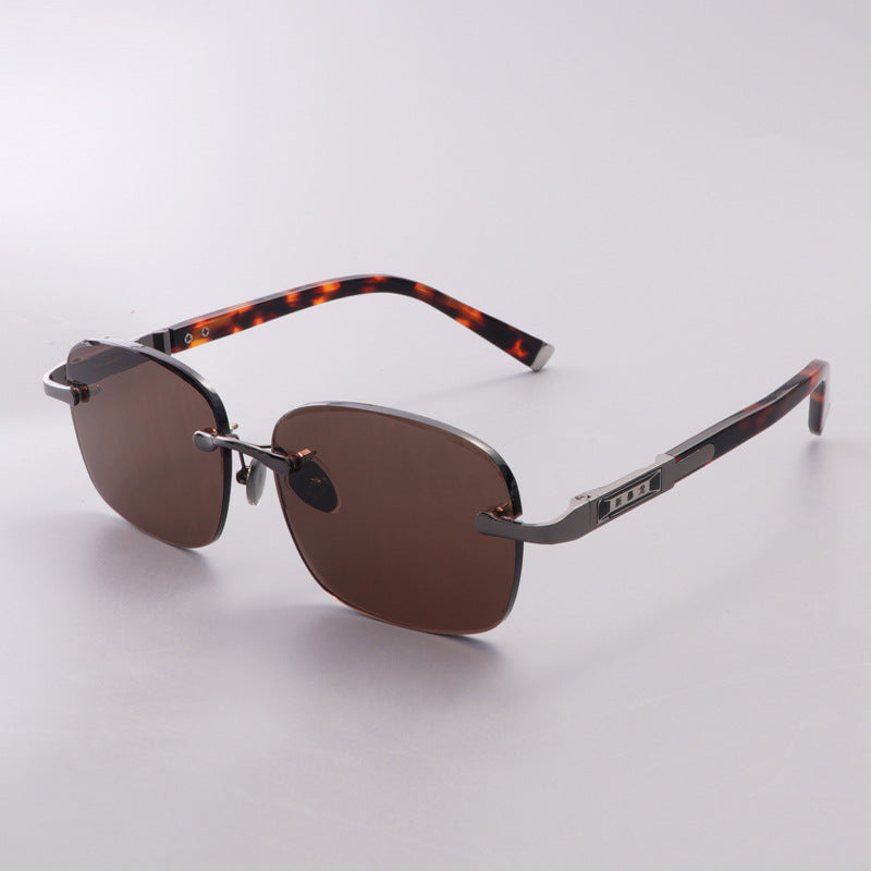 Ladies Elegant Sunglasses in Modern Retro Style Kalsten