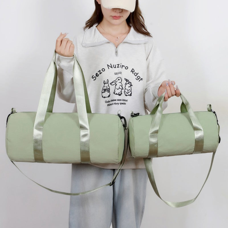 Sporty duffel bag with durable material and adjustable shoulder strap Kalsten