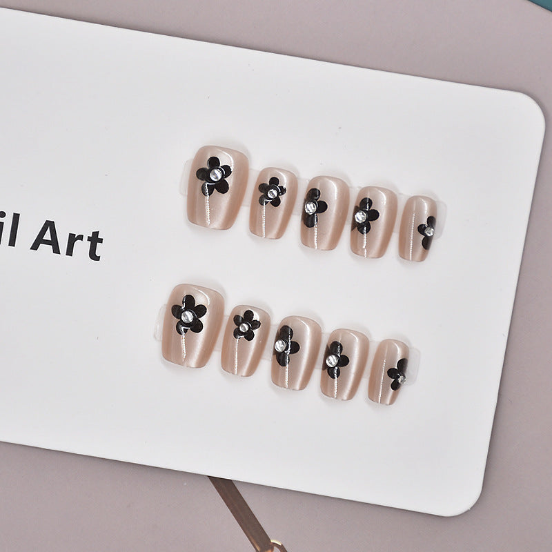 Glamorous Heart-Themed Press-On Nail Set Kalsten