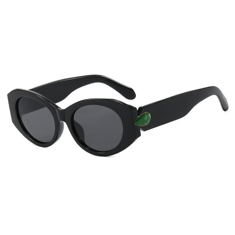 Women elegant sunglasses with stylish contours Kalsten
