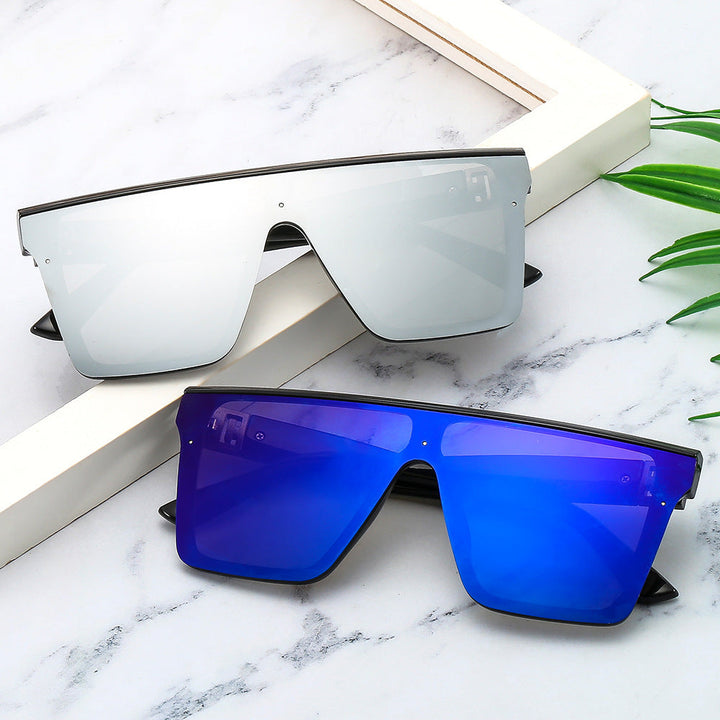 Women oversized sunglasses in trendy style with wide frame construction Kalsten
