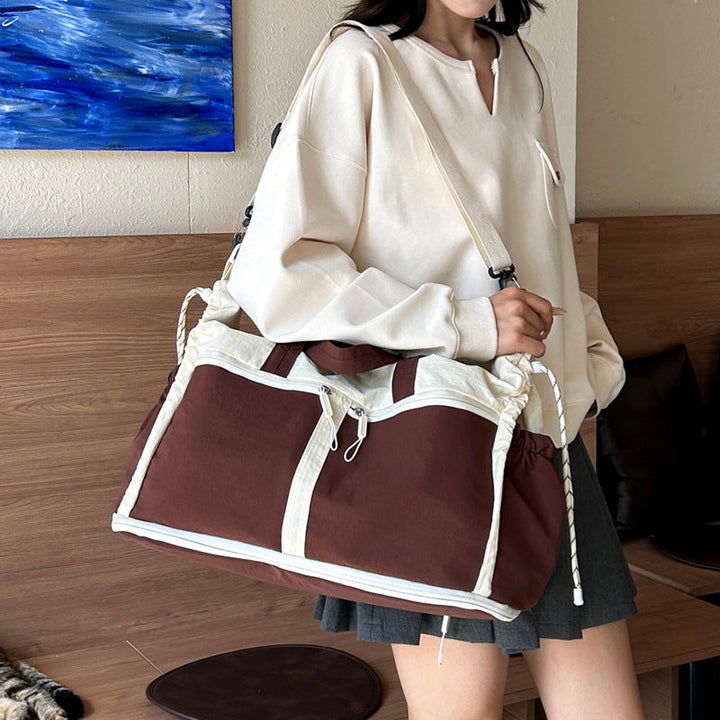 Sporty travel bag with smart organizer compartments Kalsten